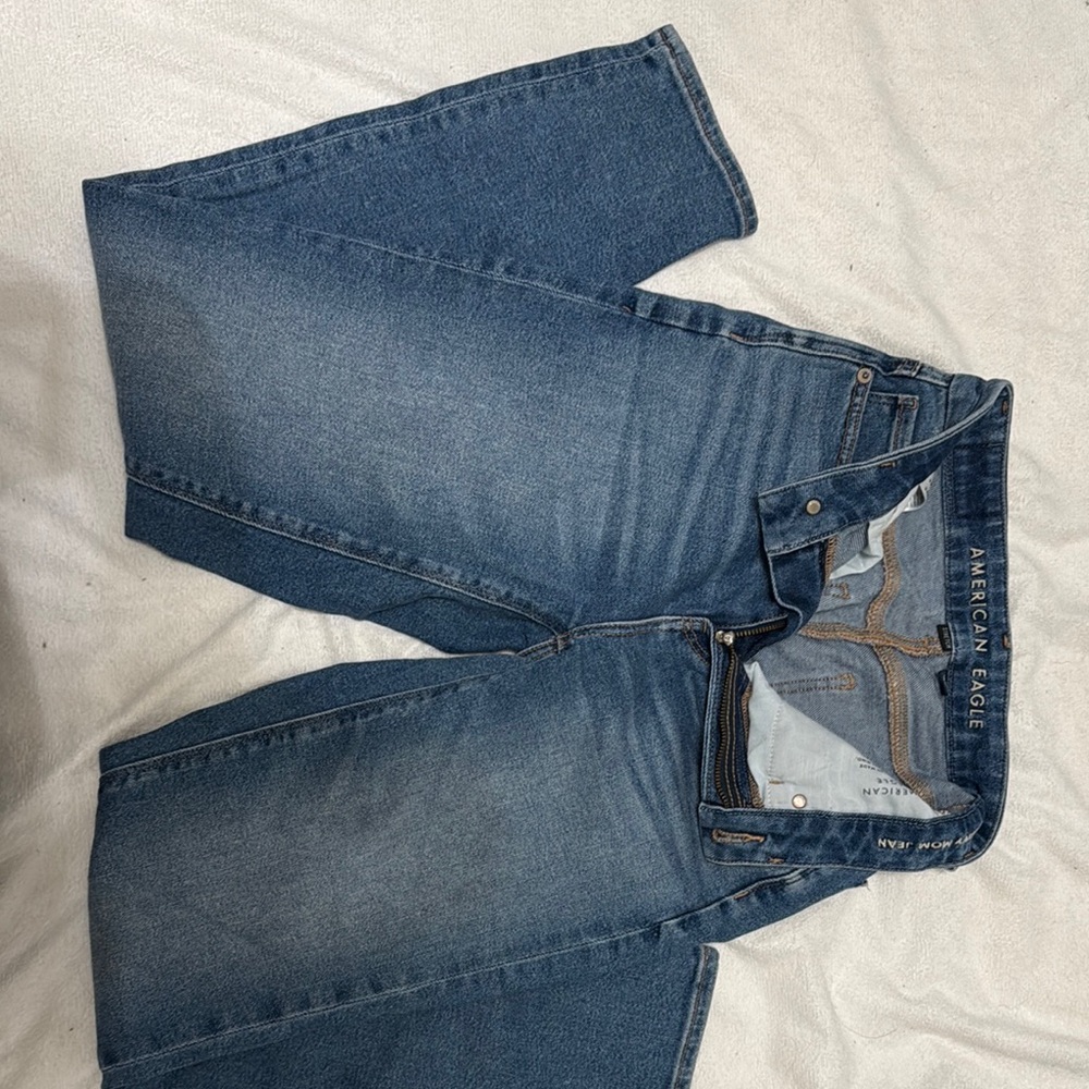 American Eagle Outfitters High Rise Blue Jeans
